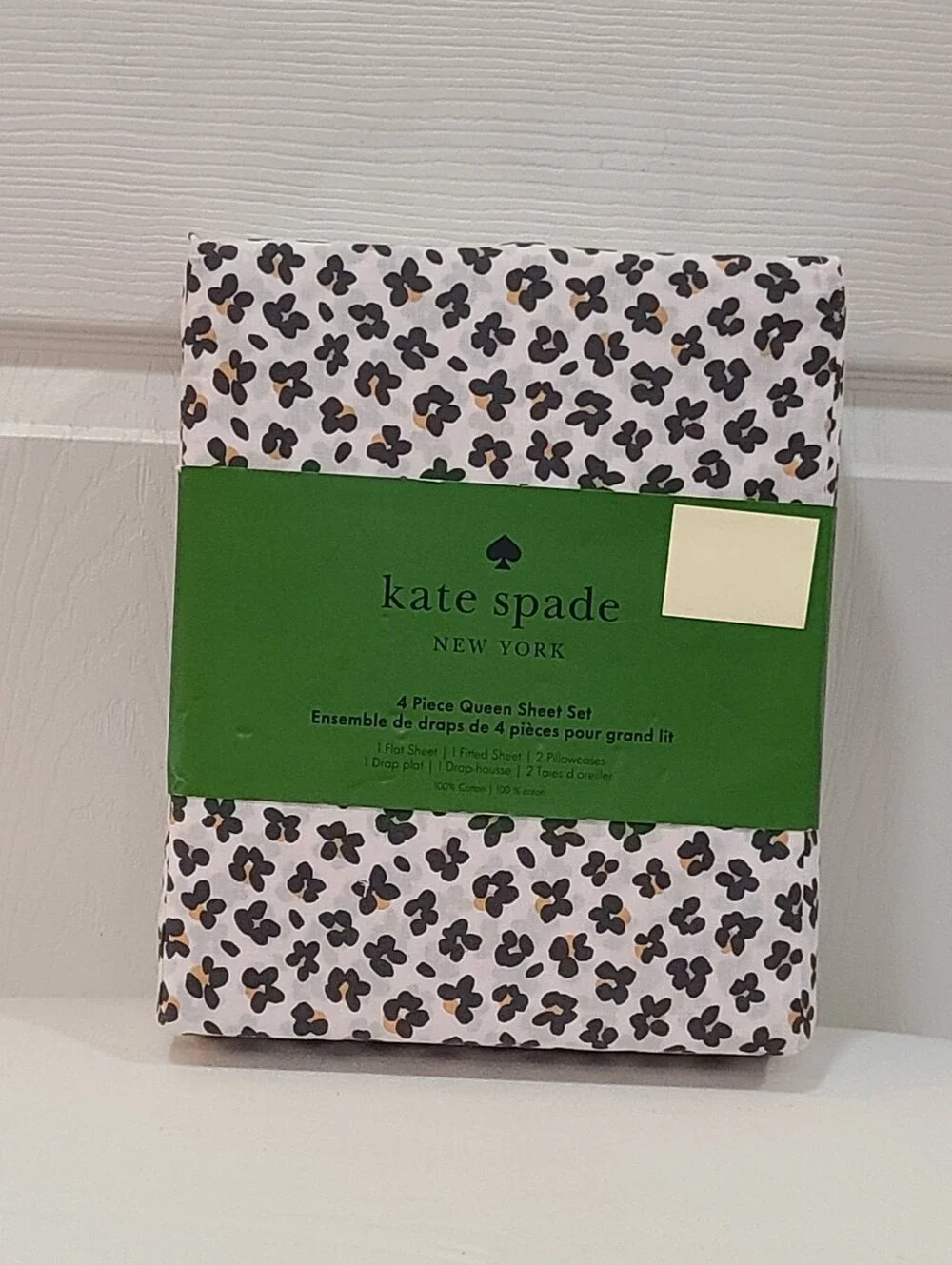kate spade Queen White Sheet Set with Black and Gold Leopard Spots Floral